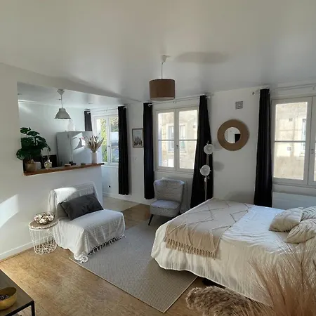 La Duchesse Apartment Versailles