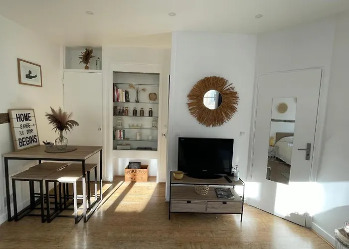 La Duchesse, Cosy A Versailles, A 2 Min Du Chateau Apartment Versailles